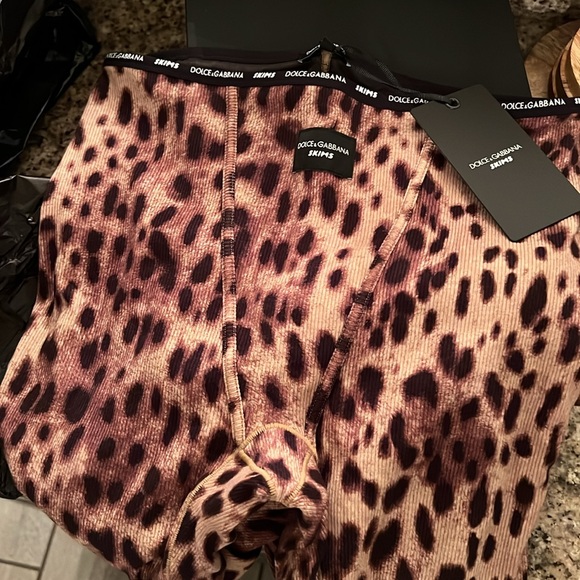 Dolce and Gabbana X skims - Picture 4 of 5